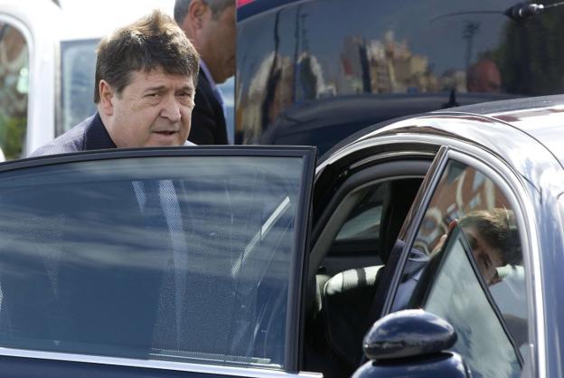 La UCO halló billetes de 50 euros en la rueda de repuesto del todoterreno de Olivas