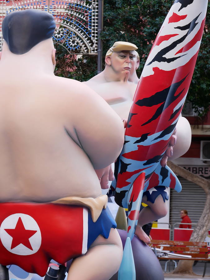 Políticos en las Fallas de sección Especial