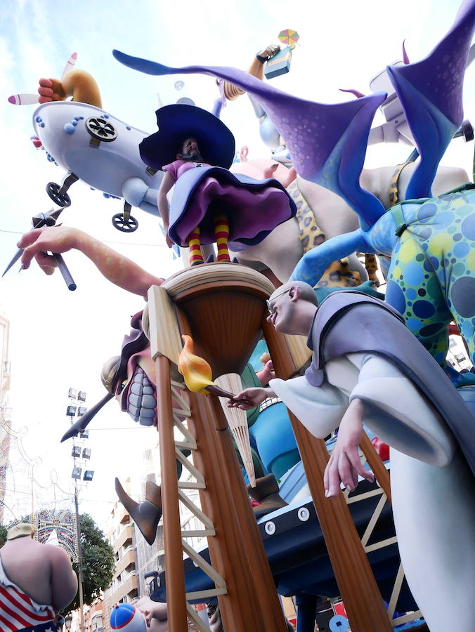 Falla Sueca - Literato Azorín de la Sección Especial de las Fallas 2018 de Valencia