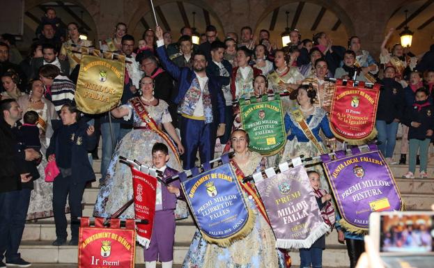 Baix la Mar triunfa en las Fallas de Dénia