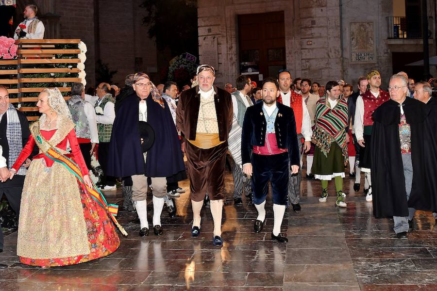 Los rostros del primer día de Ofrenda de las Fallas 2018