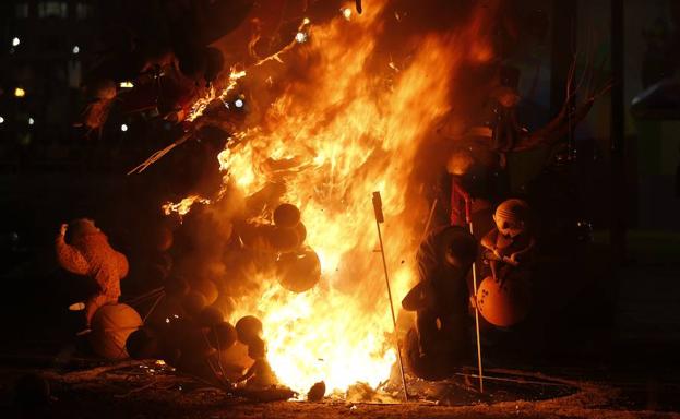 Arde 'El Principito' municipal con un asteroide