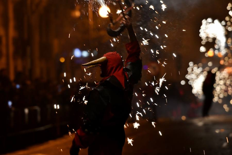 Así ha sido la Cabalgata del Fuego de las Fallas 2018