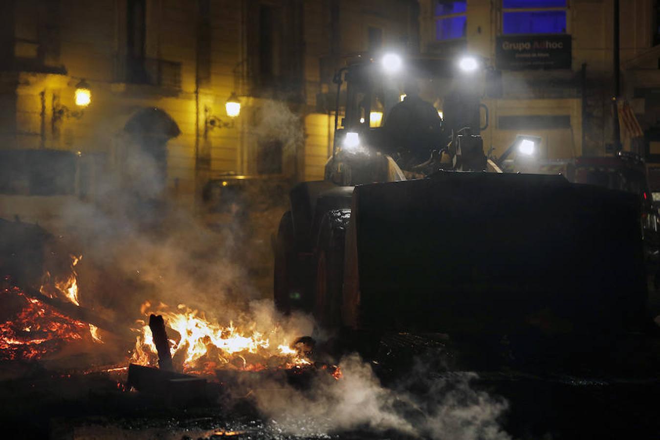 Quejas por la suciedad y el descontrol en las Fallas