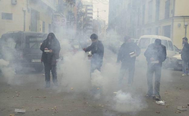 El Ayuntamiento de Valencia plantea aprobar un horario para tirar petardos por las molestias