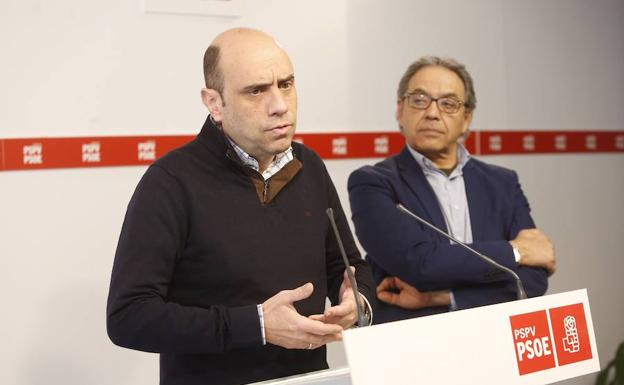 Echávarri dimitirá el 9 de abril y delega las competencias de alcalde de Alicante en su número dos