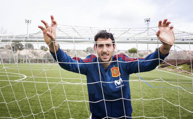 Parejo: «Mirar las redes después de un partido es un gran error si no eres fuerte de cabeza»