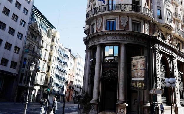 La Comunitat reúne en abril a los accionistas de CaixaBank, Sabadell y Bankia