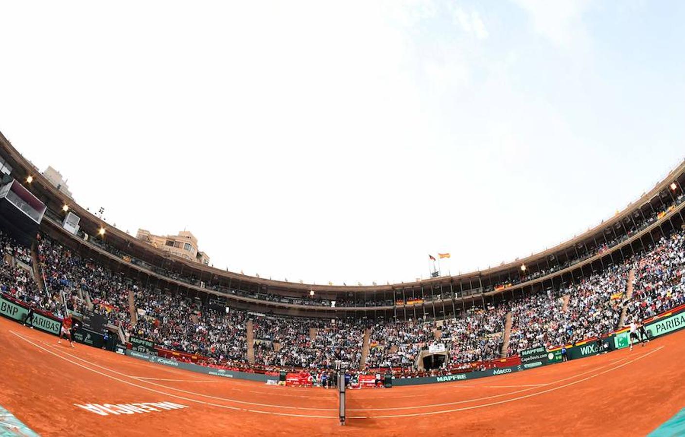 Así de espectacular luce la plaza de toros para la Copa Davis