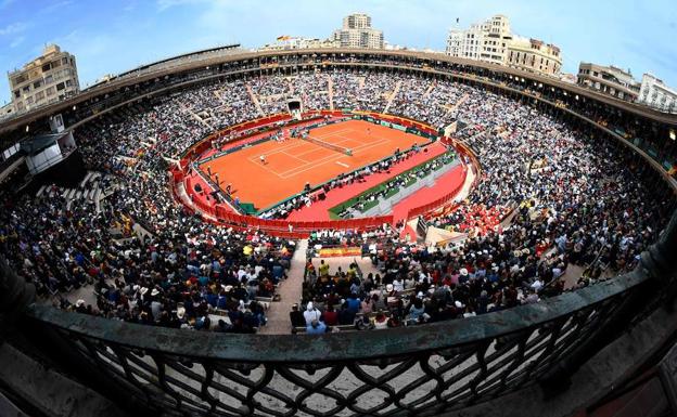 Así de espectacular luce la plaza de toros para la Copa Davis