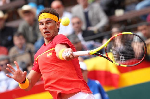 Nadal regresa como un coloso