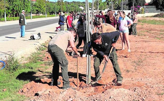 El programa 'Rocafort en verd' conciencia sobre el medio ambiente