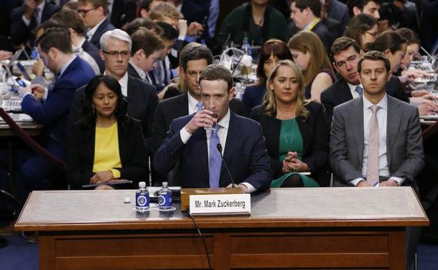 Zuckerberg: «Yo comencé Facebook, yo la administro y soy responsable por lo ocurrido»