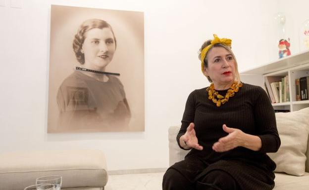 Carmen Calvo admite que regaló dos obras a Consuelo Císcar