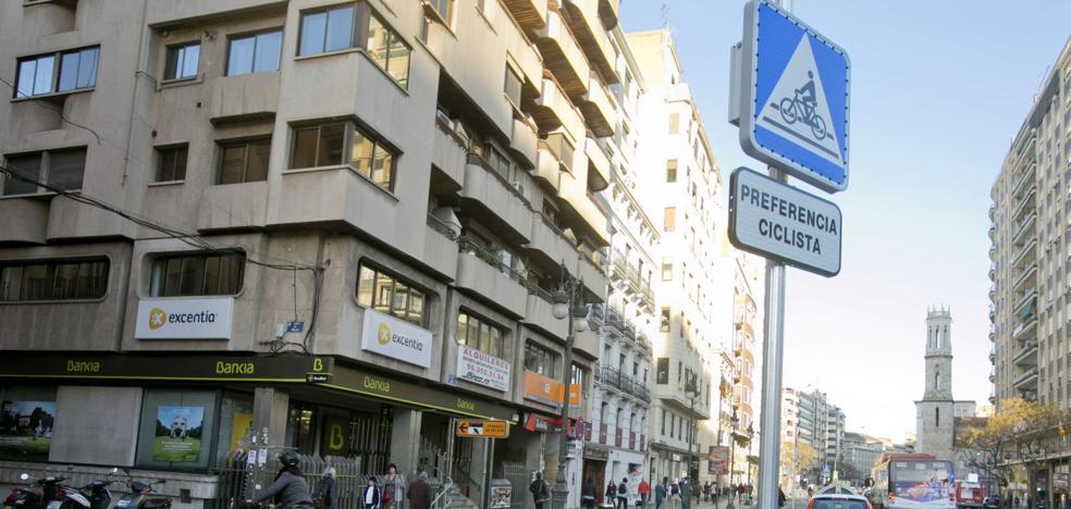 La DGT se desentiende de la señal inventada por Grezzi para el anillo ciclista de Valencia