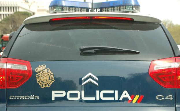 Amenaza a otro con una navaja en un bar de Patraix por venderle droga en mal estado