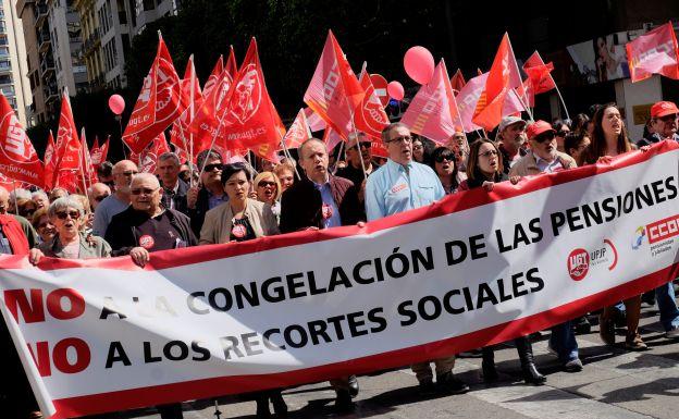 Miles de valencianos exigen unas pensiones dignas