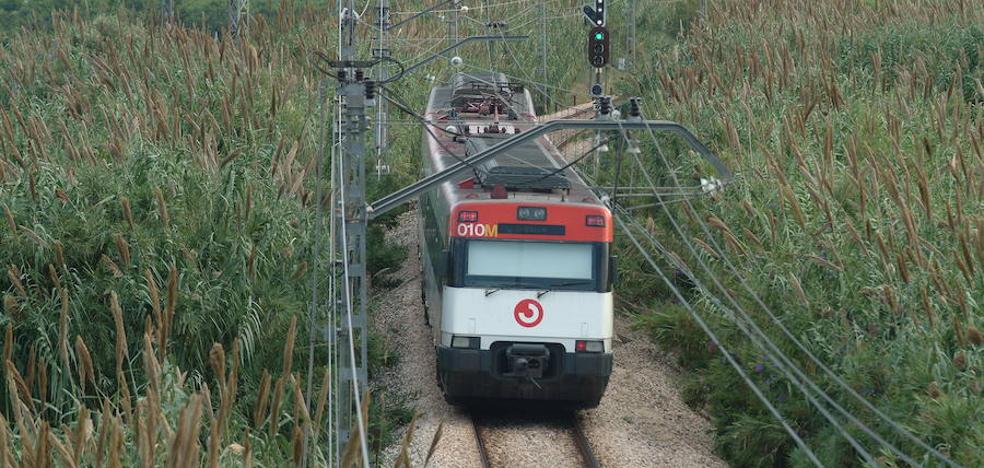 Los alcaldes de un centenar de municipios se concentrarán en las estaciones de Renfe de Valencia y Alicante para pedir más inversión en Cercanías
