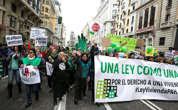 Paralizan un desahucio de una víctima de violencia de género y su hija menor tras una resolución de la ONU