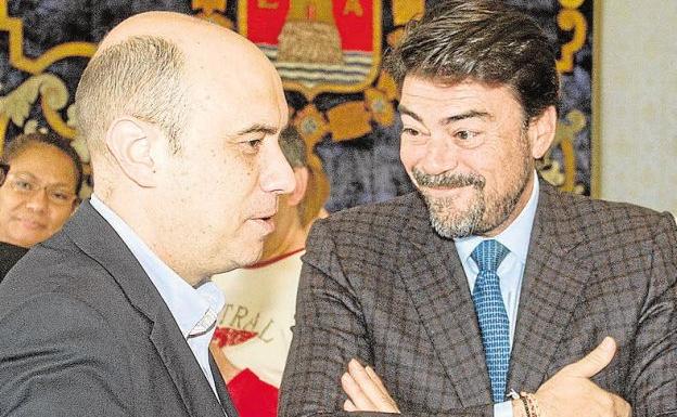 Echávarri felicita al nuevo alcalde de Alicante mientras el PSPV habla de 'tamayazo'