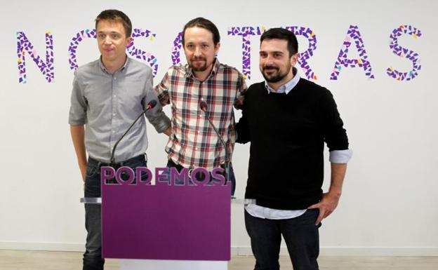 Errejón coloca a 14 nombres y Espinar a 11 en una lista en la que destacan Clara Serra y María Espinosa