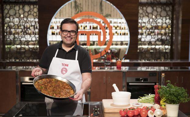 Fallero y dirigente del PP: así es uno de los concursantes valencianos de Masterchef 6