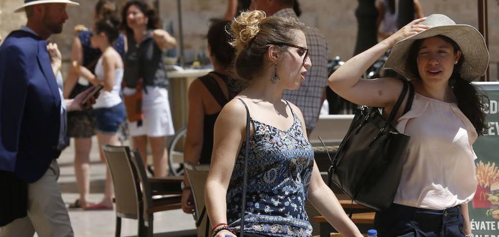 Las temperaturas alcanzarán mañana los 30º