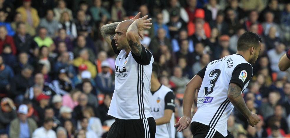 El árbitro silencia a Zaza, el único que tumba a Yoel