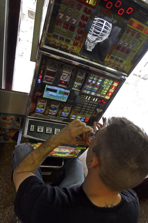 La patronal del juego ve peligrar 8.000 empleos por la subida fiscal del Consell