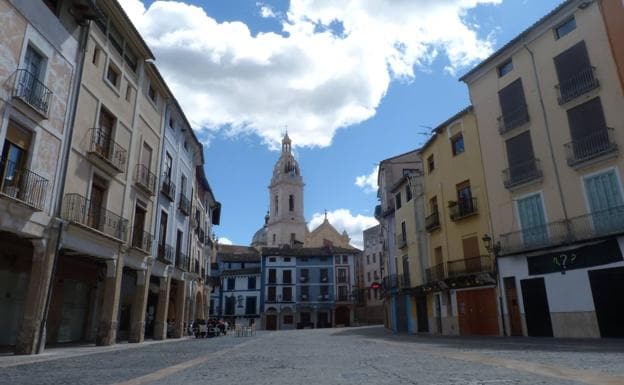 Un paseo por la plaça del Mercat de Xàtiva | Las Provincias