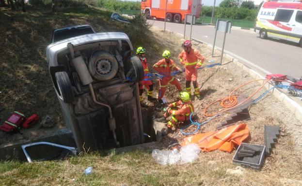 Herido un hombre de 76 años tras sufrir un grave accidente en la CV-42 en Alzira