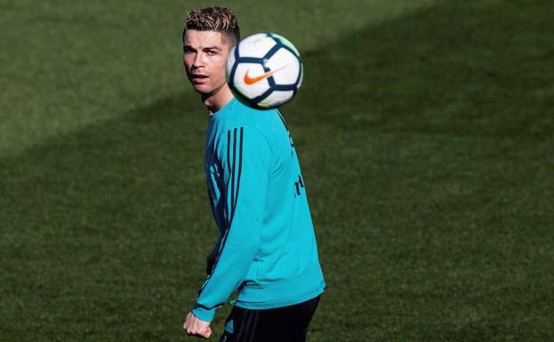 Cristiano y Carvajal ya entrenan con el grupo