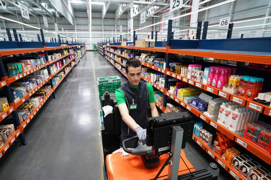 El gran almacén de Mercadona para la venta online ya está a punto