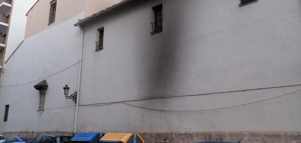 El Síndic reclama que se retiren los contenedores junto a monumentos en Valencia
