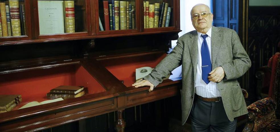 Federico Corriente reclama «más empatía con Oriente» en su ingreso en la RAE