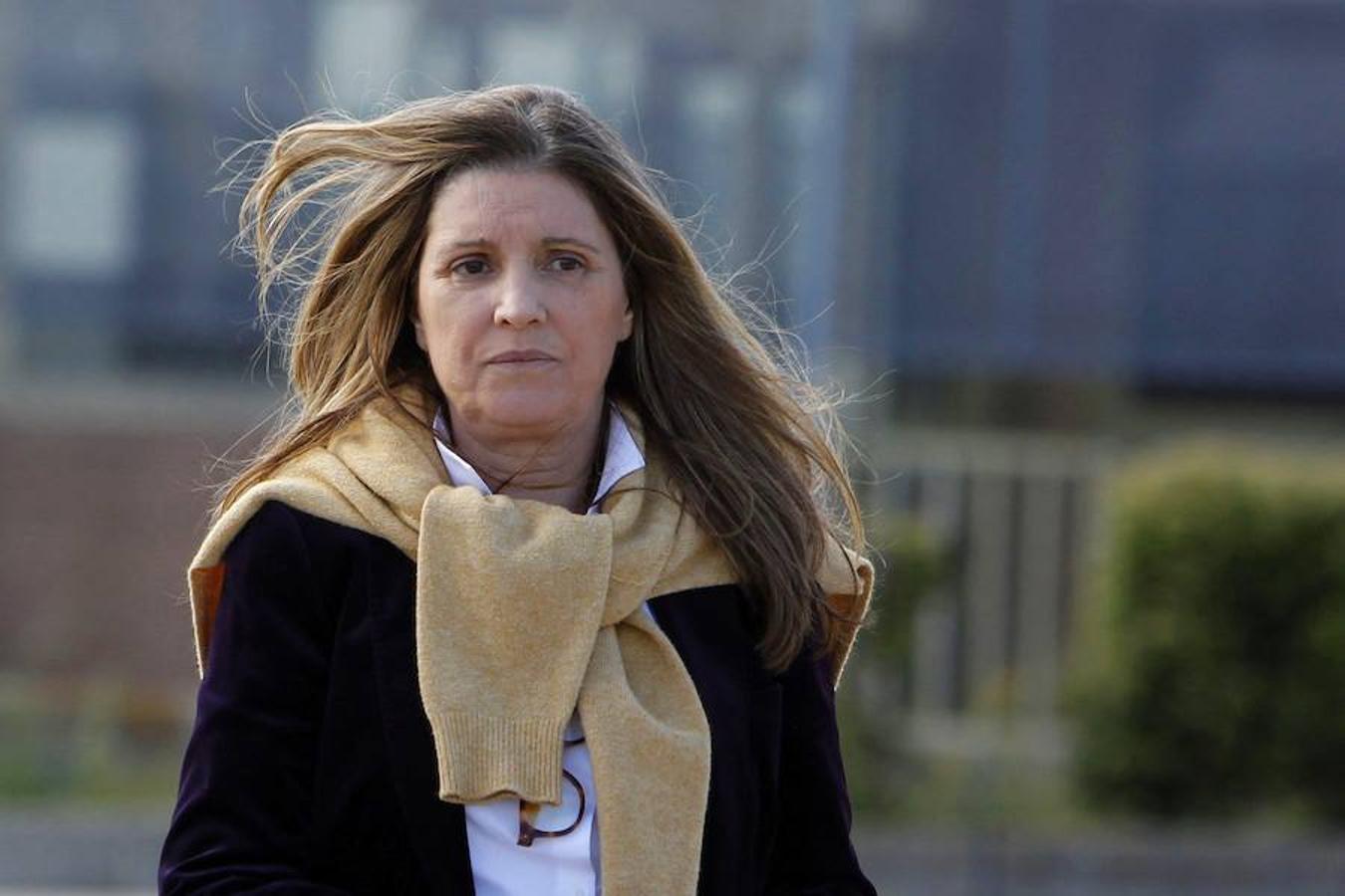 Rosalía Iglesias, la esposa de Bárcenas, sale de prisión