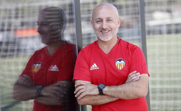 El Valencia cesa al entrenador del Femenino