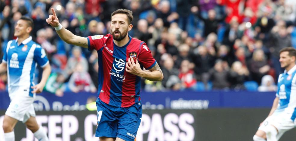 Morales también golea con la venta de camisetas