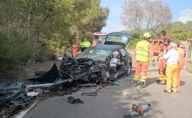 Una mujer muere en un violento choque contra un muro en Sagunto