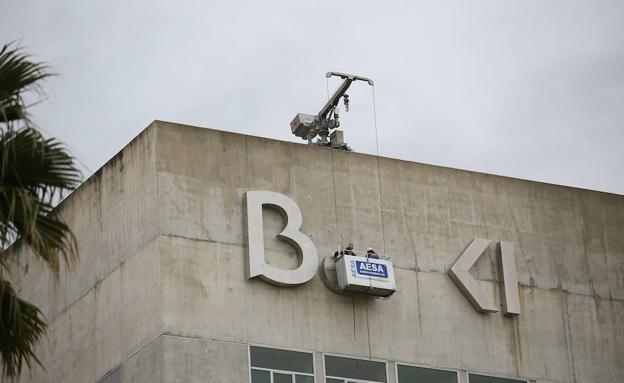 Denuncian al banco que los va a desahuciar por no tener hojas de reclamaciones