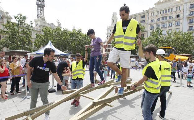 Niños y jóvenes, ingenieros por un día en Valencia