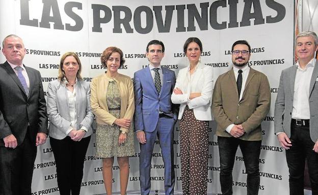 Facilitar herramientas para el éxito profesional, objetivo de los grados universitarios