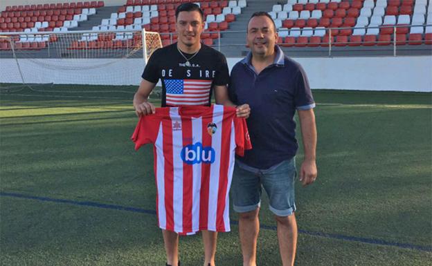 El CD Jávea ficha a cuatro jugadores de la UD Benigànim