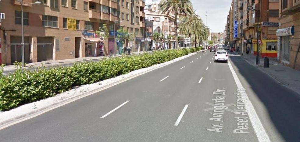 Un peatón muere atropellado en la avenida Peset Aleixandre de Valencia