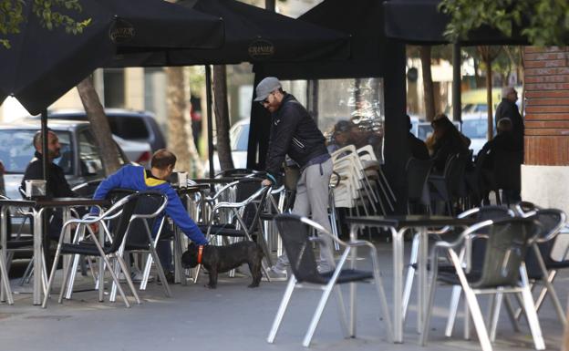 Los barrios de Valencia examinan al Ayuntamiento