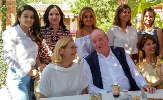 El Rey Juan Carlos, invitado de honor en la mansión de Vicente Boluda y Esther Pastor en Navajas