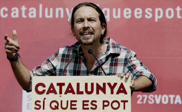 Pablo Iglesias visita en prisión a los «presos políticos» Cuixart y Sànchez