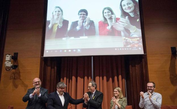 PDeCAT busca sumar con JxCat y ofrece liderazgo a Puigdemont y a los presos