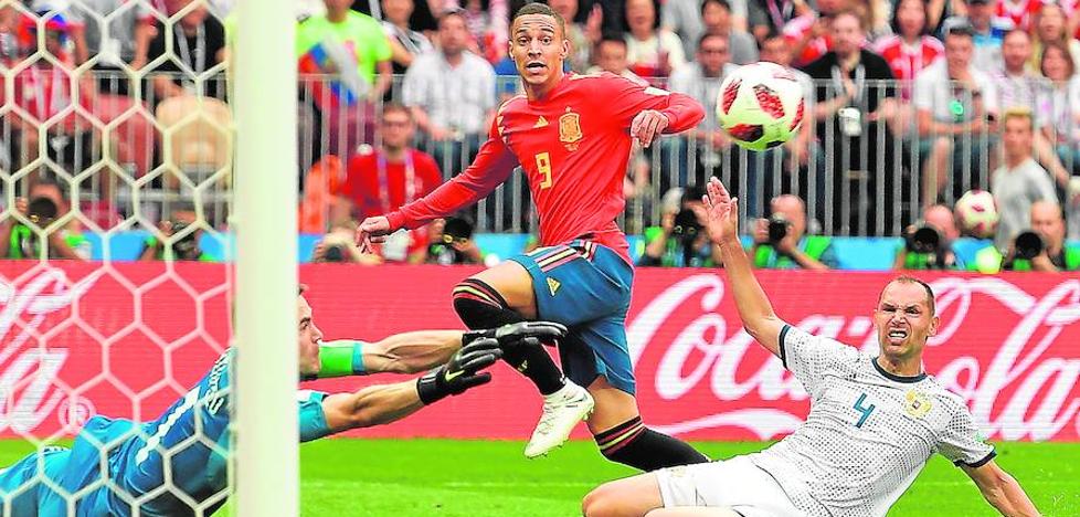Hierro desperdicia a Rodrigo