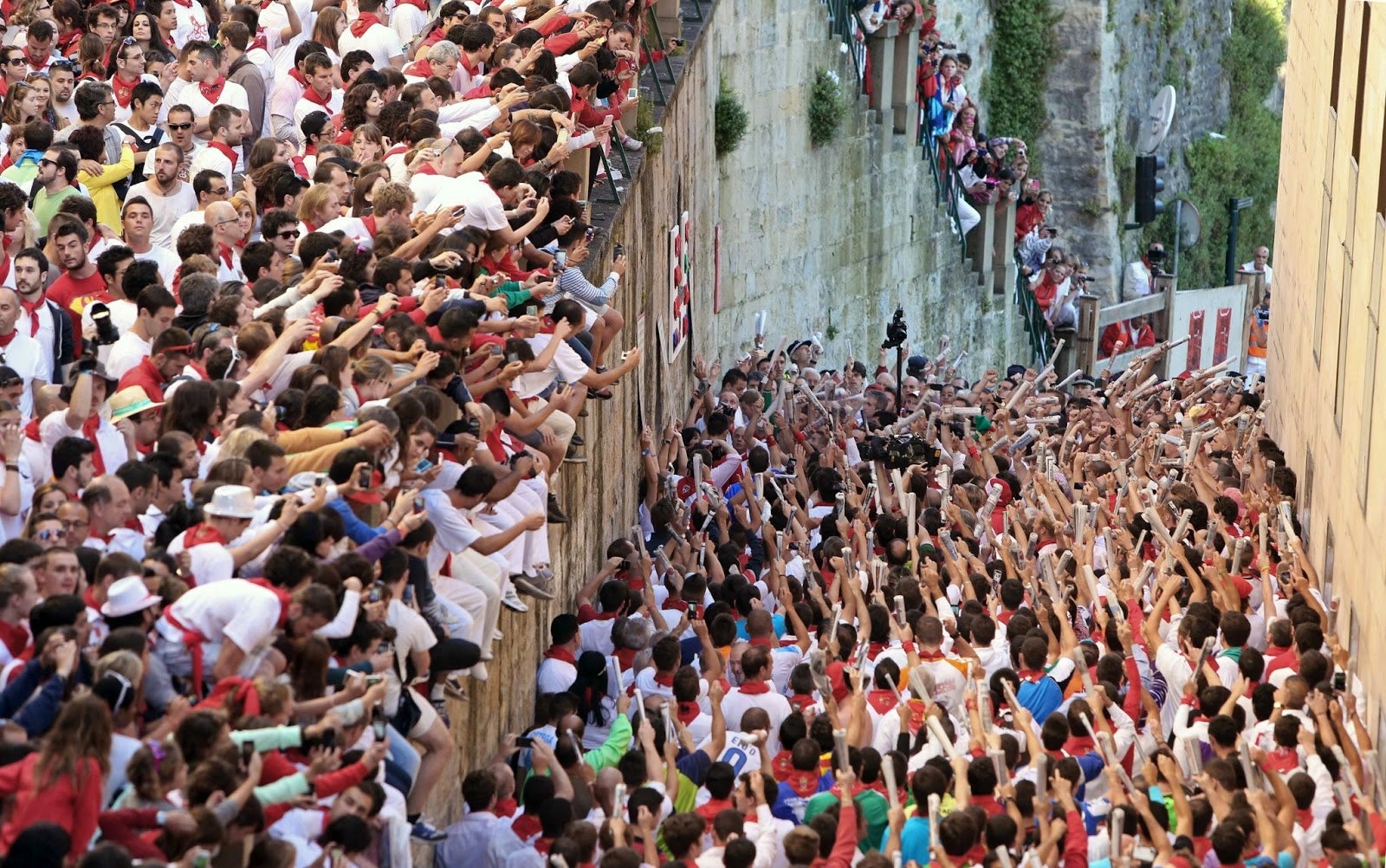 Letra del cántico previo al encierro de los sanfermines